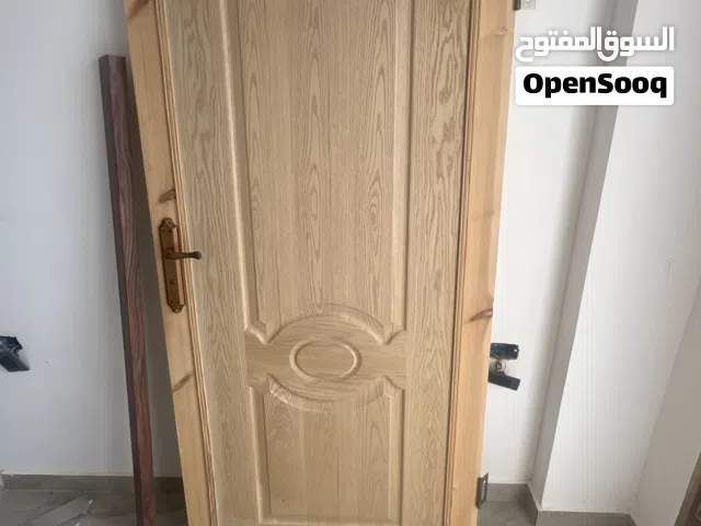 باب خشب استعمال خفيف