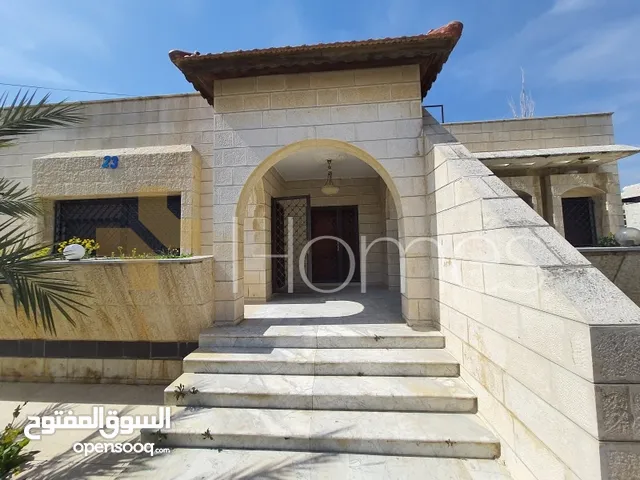 600 m2 5 Bedrooms Villa for Sale in Amman Um El Summaq