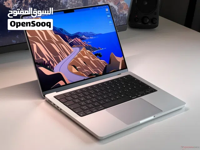 Macbook pro 14”  100% battery