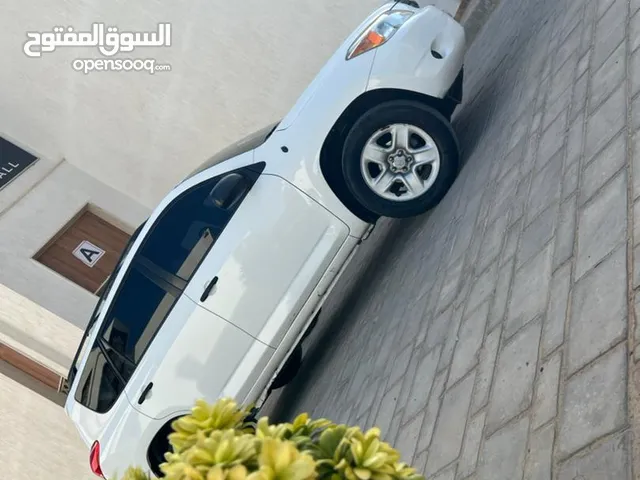 تيوتا راف فور ربي يبارك لون ابيض لولي .  الـنوع:تويوتا  الفــئه:RAV4  اللـون :ابيض لولي   سـنة الصـ