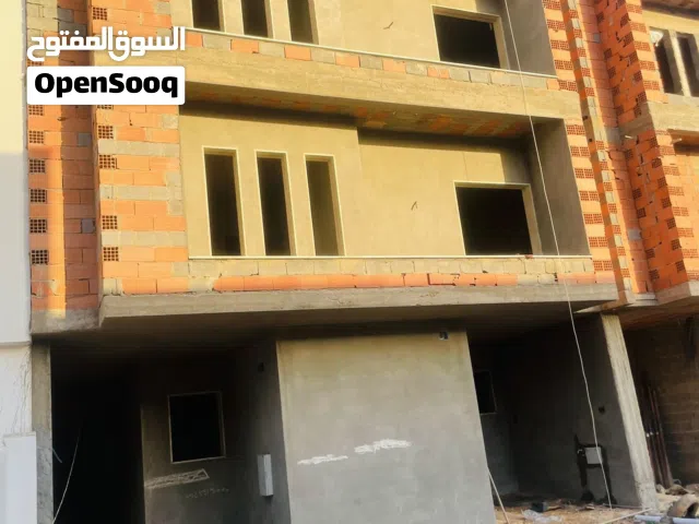 شقه نص تشطيب متفرع من لبغدادي وبديت طريق لموشي خلف صالة رويال