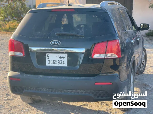 Used Kia Sorento in Tripoli