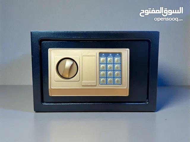 قاصة حجم صغير من سلفر كلاس