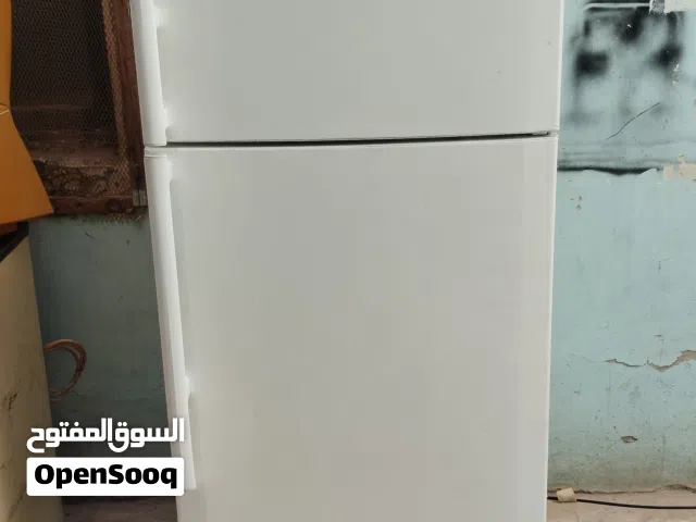 نبيع ثلاجه دايو18 قدم بحاله جيده استخدام تبريد وتجميد قوي معا التوصيل والتشغيل والكفاله للتواصل