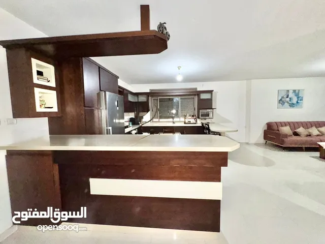 200 m2 3 Bedrooms Apartments for Sale in Ramallah and Al-Bireh Ein Musbah