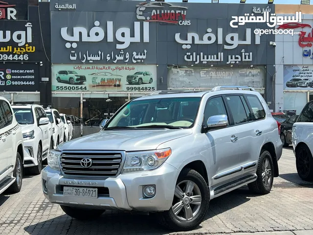 Used Toyota Land Cruiser in Mubarak Al-Kabeer