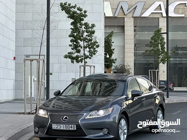 New Lexus ES in Amman