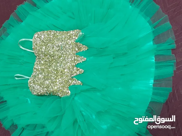 فستان أفراح جميل لعمر 4 أو 5 أو 6 حسب حجم الطفلة