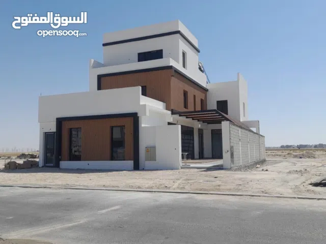 300 m2 More than 6 bedrooms Townhouse for Rent in Al Jahra Matla'