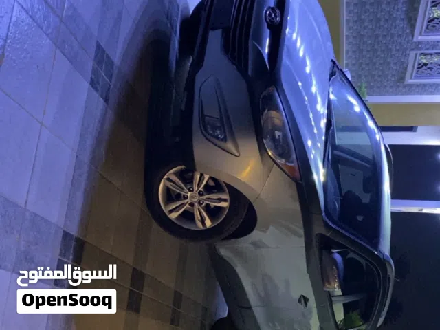 هونداي توسان موديل 2012 موحرك 24 العادي كيف واصلة لون موميزز ماشيه 180