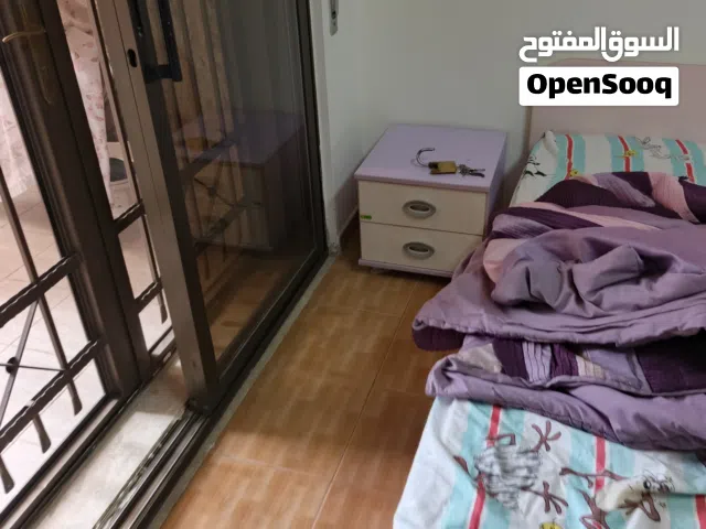 للبيع غرفه نوم 8 قطع