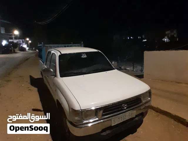 1998 Toyota Hilux DLS