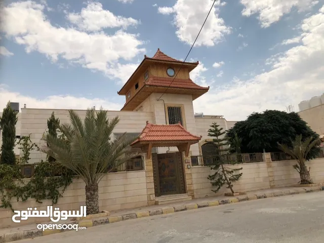 258 m2 4 Bedrooms Villa for Sale in Zarqa Madinet El Sharq