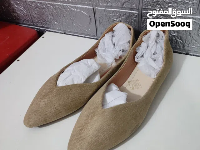 احذية نسائي جديد انواع الماركات 2025