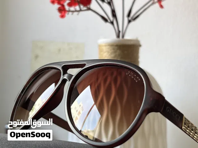 نظارة شمسية ماركة جوتشي Gucci صنع إيطالي شبه جديدة
