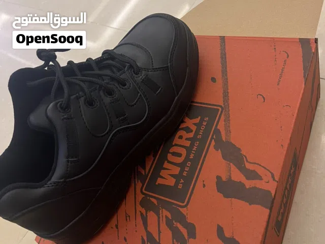 حذاء سيفتي من ماركه (WORX) جديد اصلي