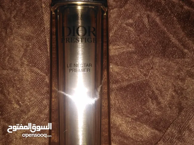 سيروم برستيج ماركه ديور شامل لعلاج مشاكل البشره مغذي ترطيب نظاره جلوبل