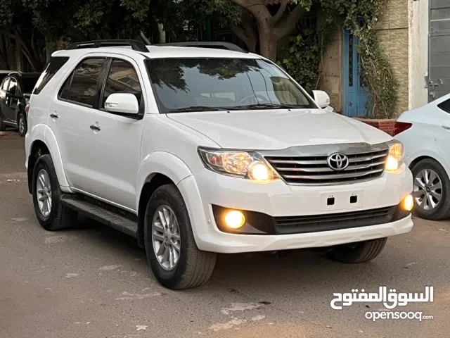 2014 Toyota Fortuner SR5
