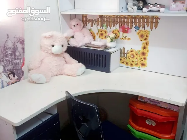 مكتب للبيع • مناسب للدراسة أو العمل في المنزل • السعر: 30 دينار فقط