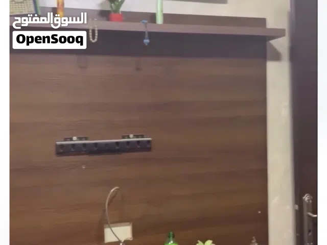 بوفيه معلق  لون بني