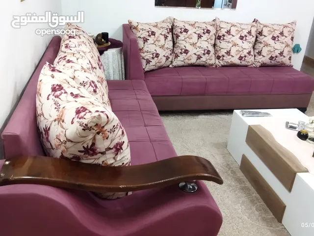 طقم كنب مستعمل للبيع بحالة جيدة