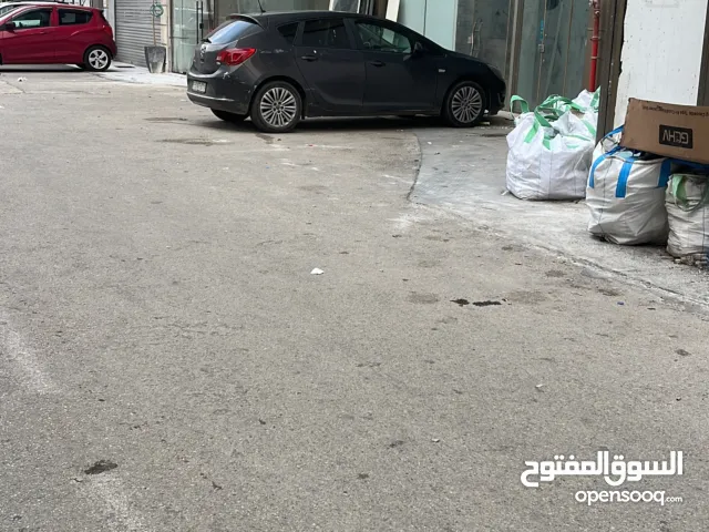 Used Opel Astra in Ramallah and Al-Bireh