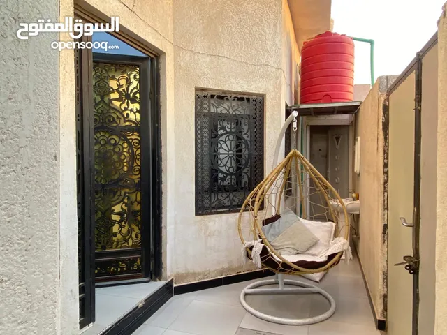 بيت في التنومة /الصالحية قرب عقارات الشايب شارع نبأ العظيم للبيع شارع مبلط عريض متوفر جميع الخدمات م