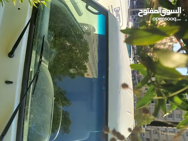 باص متسوبيشي مقفل موديل 2003 فى حاله ممتازه شرط الفحص المظهر العام جيد جدا
