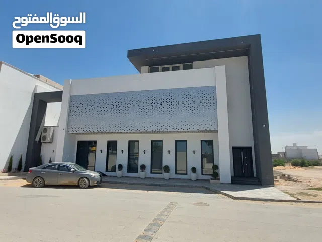 مبنى حديث ومتكامل للايجار لشركات او مكاتب ادارية