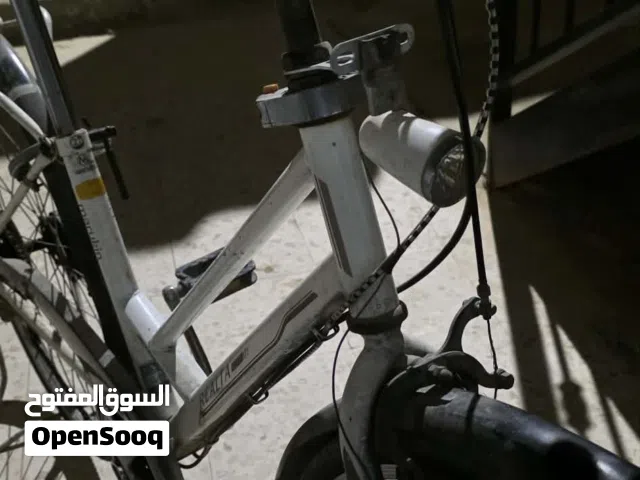 بسكليت قوية جداً لا تحتاج اي نوع من انواع الصيانة تقطع مسافات طويلة جداً بسهولة