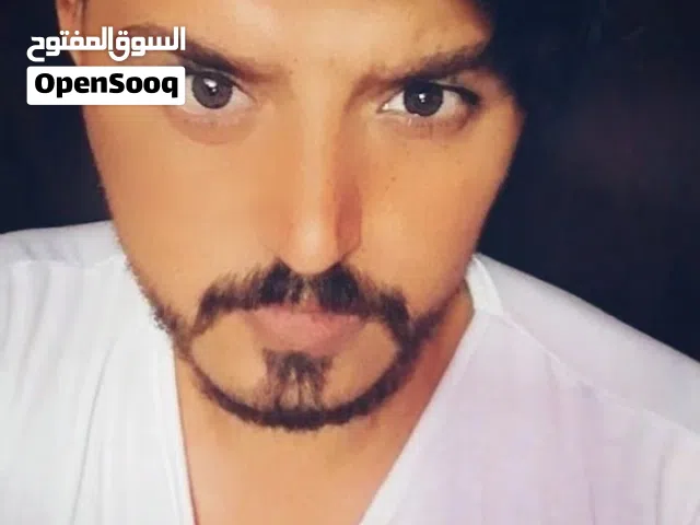 مدرس لغة عربية