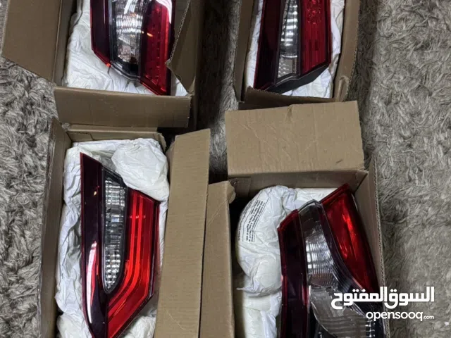 للبيع: ليتات خلفية كامري 2022 مكحلة اصليين