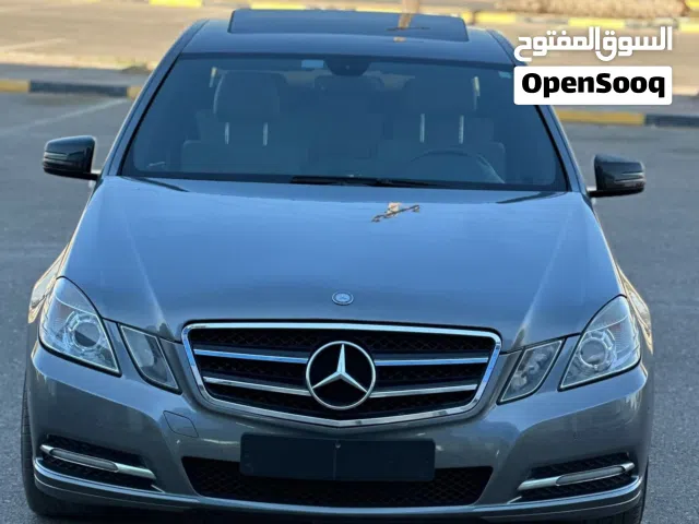 2011 مرسيدس بنز الفئة-E E 350