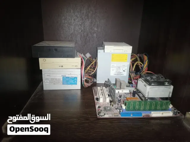 قطع كمبيوتر قديمه