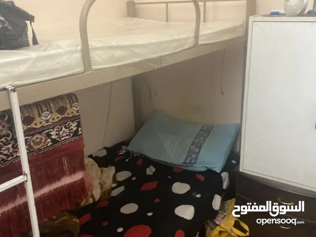 Sharing bed space available