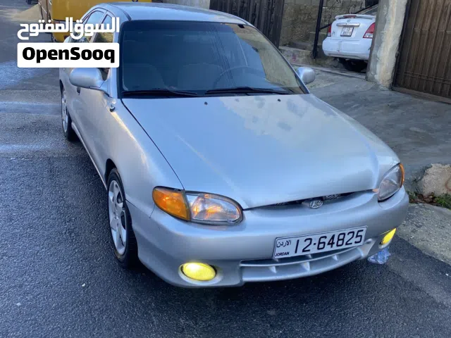1998 هيونداي اكسنت GLS