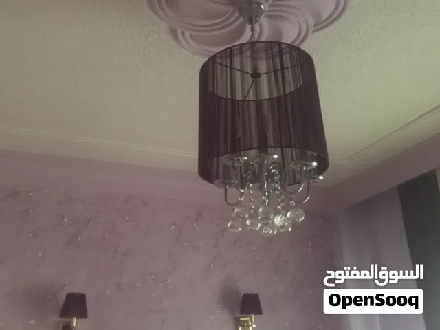ثريات للبيع