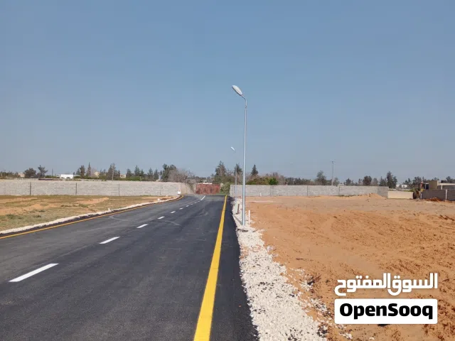 قطعه ارض فى المظل400مقسم مغلق