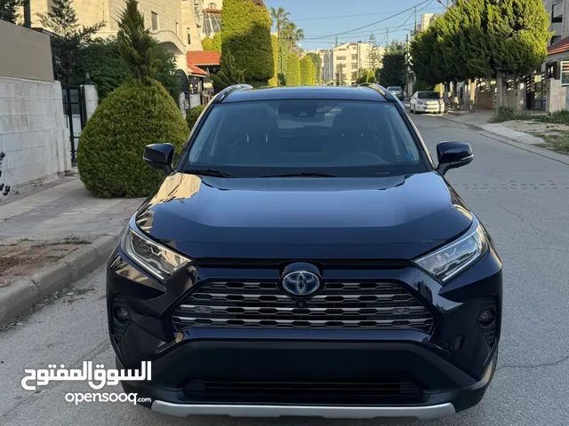 Used Toyota RAV 4 in Amman