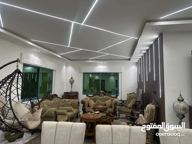 كنب مستعمل