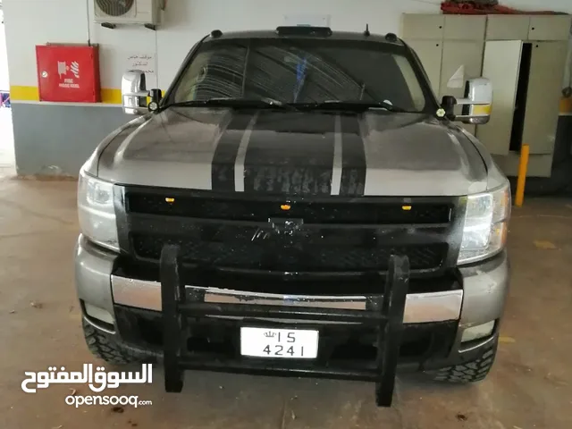 Chevrolet Silverado Standard in Amman