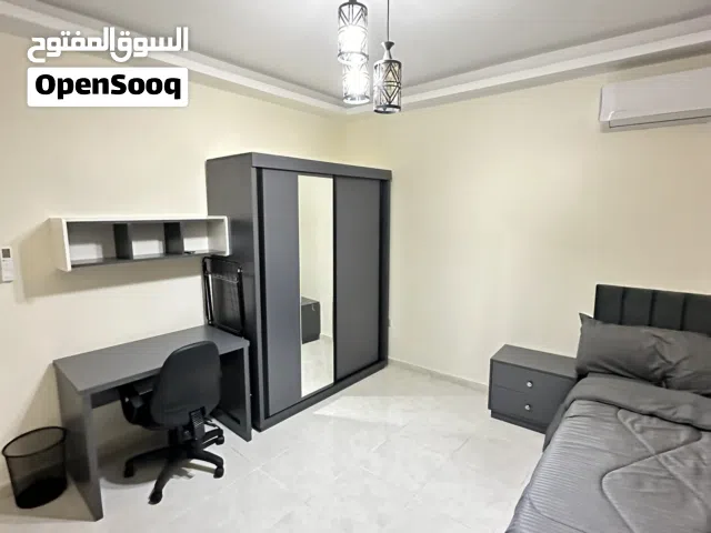 30 m2 Studio Apartments for Rent in Amman University Street