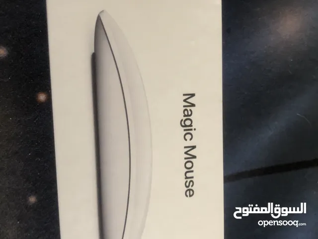 ابل ماجيك ماوس سطح متعدد اللمس ماوس ابيض بلوتوث ، تقنية الليزر