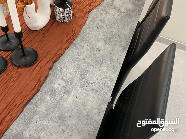 طاوله سفره مع كراسيها للبيع ، من متجر بانتا الضجيج