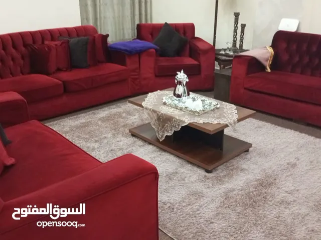 طقم كنب لغرفة جلوس السعر 120