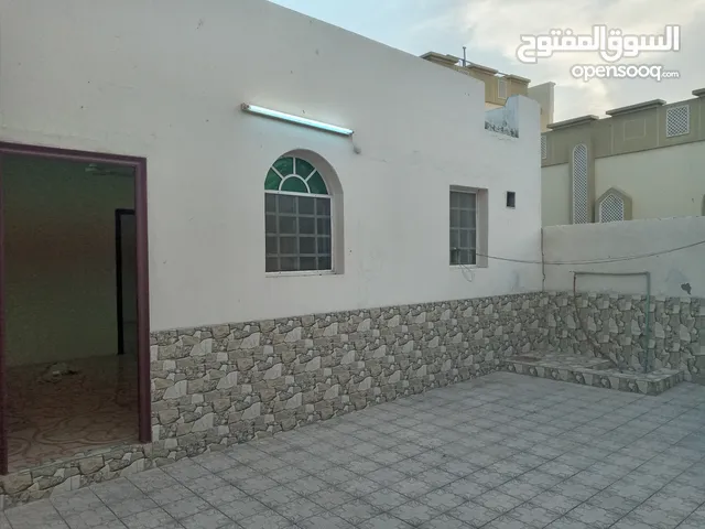 260 m2 5 Bedrooms Townhouse for Sale in Muscat Seeb