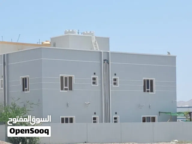 560 m2 Studio Villa for Sale in Muscat Amerat