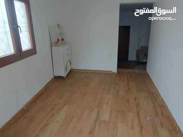 90 m2 2 Bedrooms Townhouse for Rent in Tripoli Ain Zara