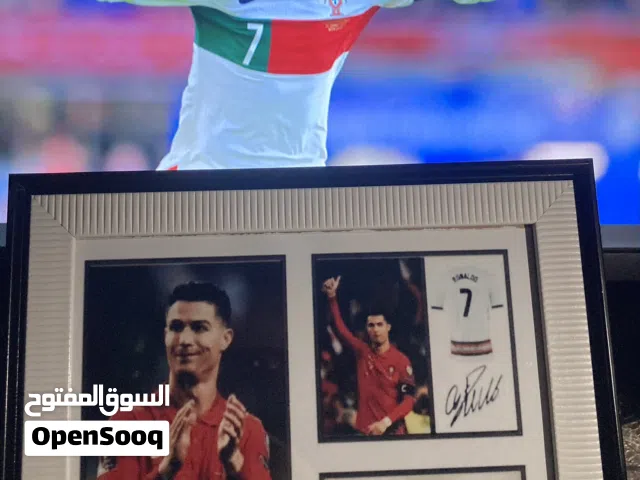 لوحات لاعبين للبيع بسعر ممتاز تصير للمكتب مع توقيعهم