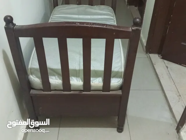 تخت اطفال للبيع